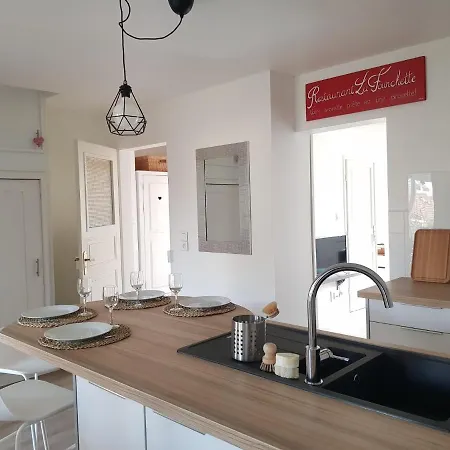 Cote Jardin Apartment *